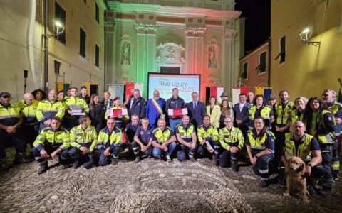 Conferita la cittadinanza onoraria alla Protezione Civile