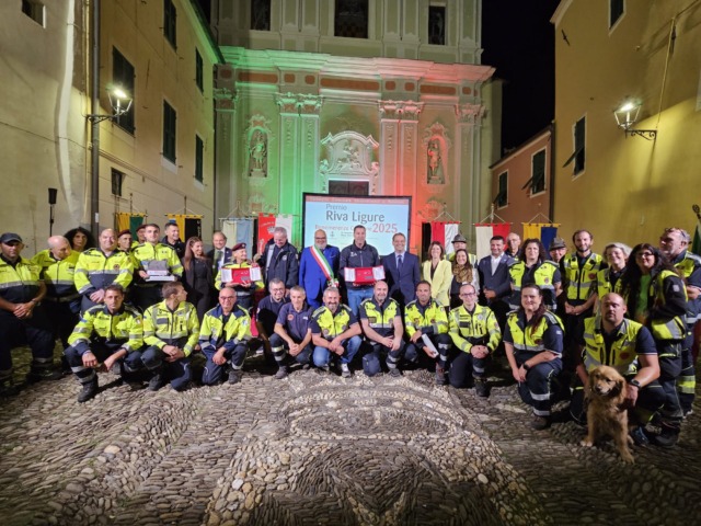Conferita la cittadinanza onoraria alla Protezione Civile