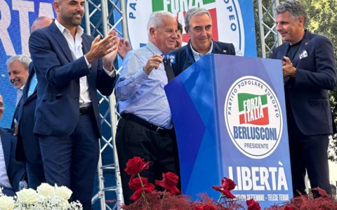 Forza Italia Ventimiglia dà il “bentornato a casa” a Claudio Scajola