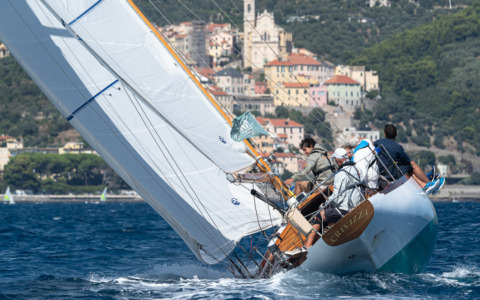Vele d’Epoca, Aria e Crivizza trionfano sul mare di Imperia