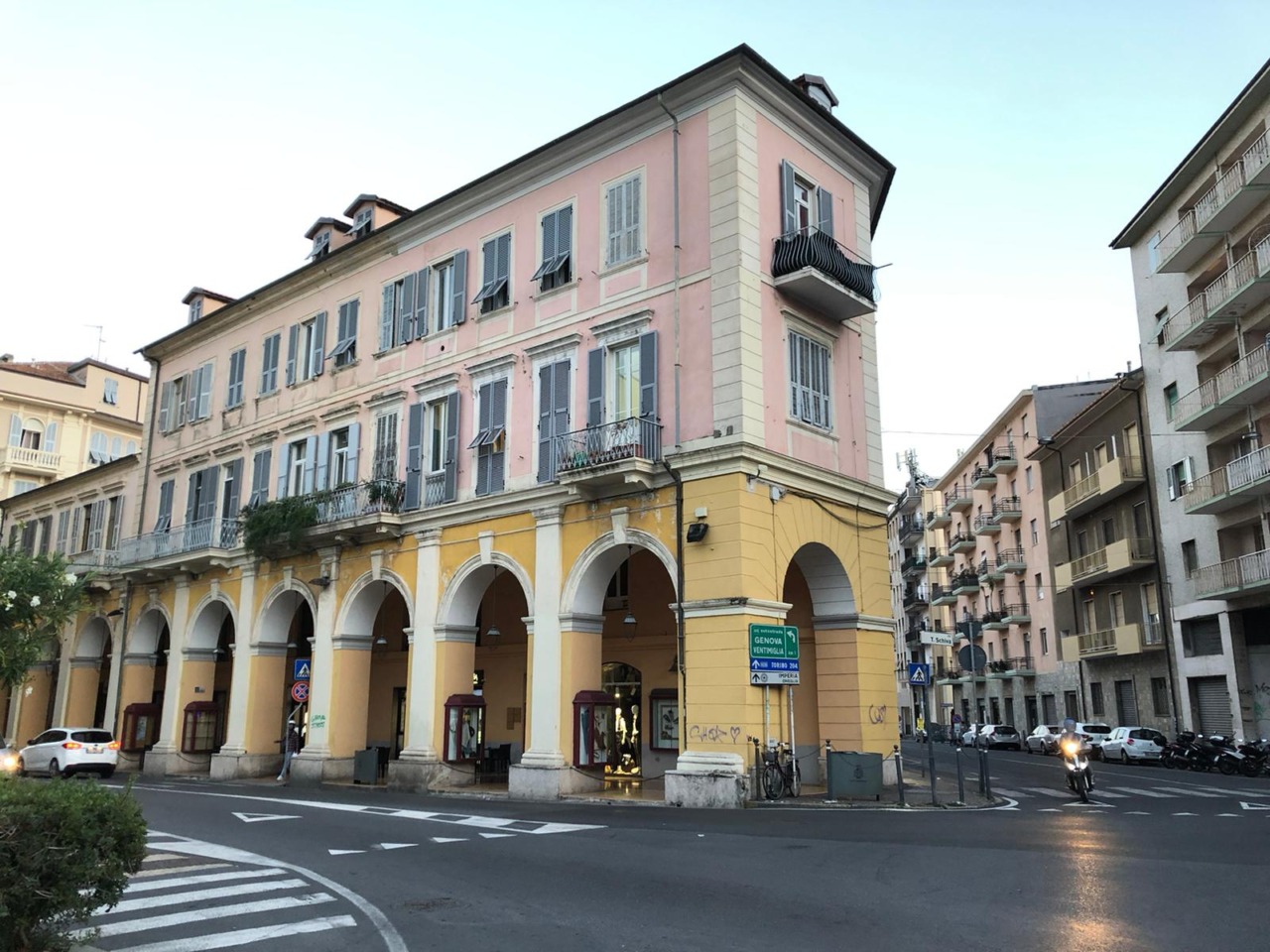 Gravissimo bimbo caduto dal terrazzo a Imperia