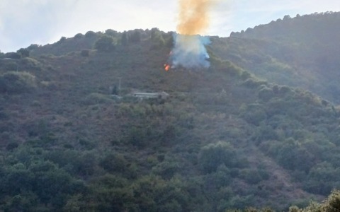 Incendio nelle alture sanremesi