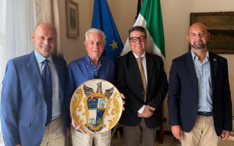 In Comune il primo incontro dopo il gemellaggio con Menfi