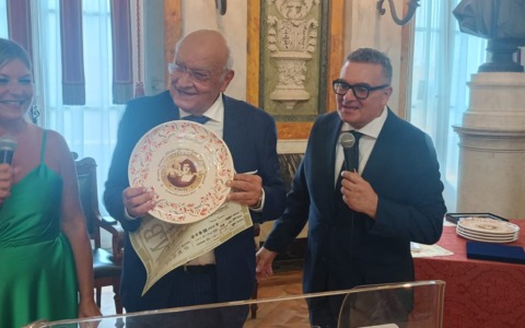 Tra i premiati del VII Columbus International Award di Genova il presidente del Gruppo Netweek Gianfranco Sciscione