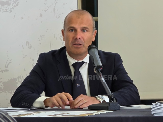 Navette sulla pista ciclabile durante il Festival. Forse anche i taxi