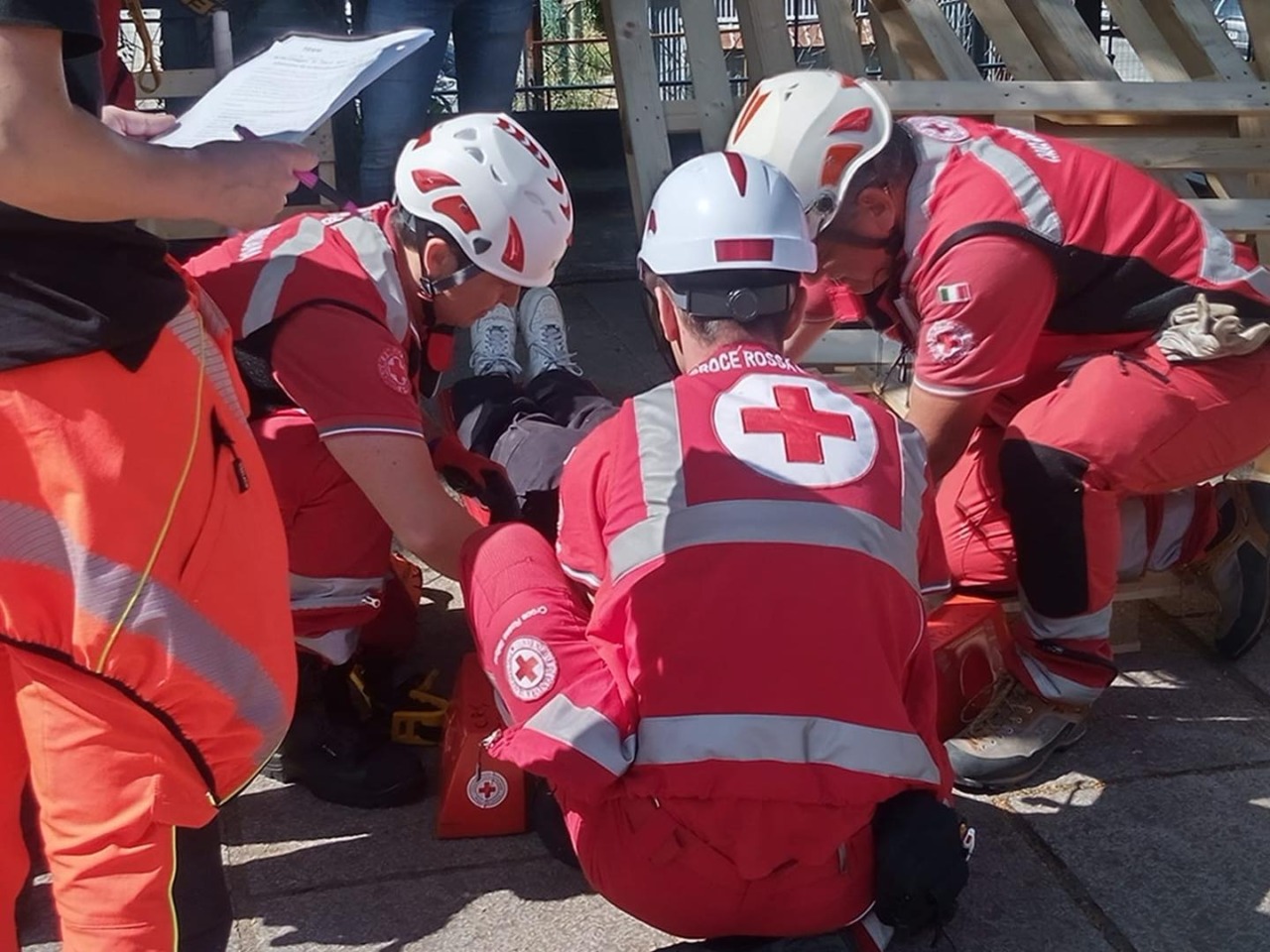 Due fratelli morti in un incidente d’auto in Val di Vara. Sono due conosciutissimi boscaioli