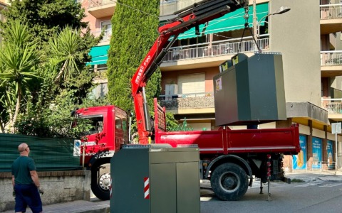 Sanremo, partita la terza fase di posa delle ecoisole informatizzate