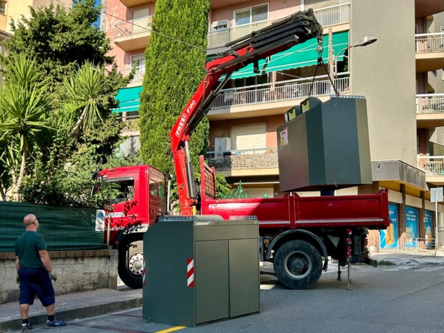 Sanremo, partita la terza fase di posa delle ecoisole informatizzate