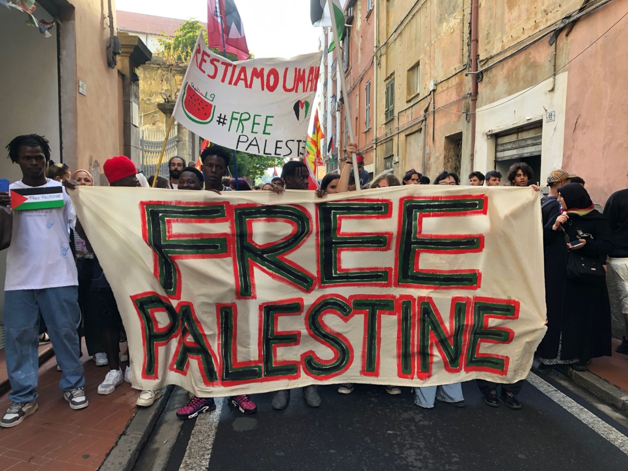Firmato accordo di pace tra Israele e Hamas. Bucci: «Segnale di speranza che tutti aspettavamo»