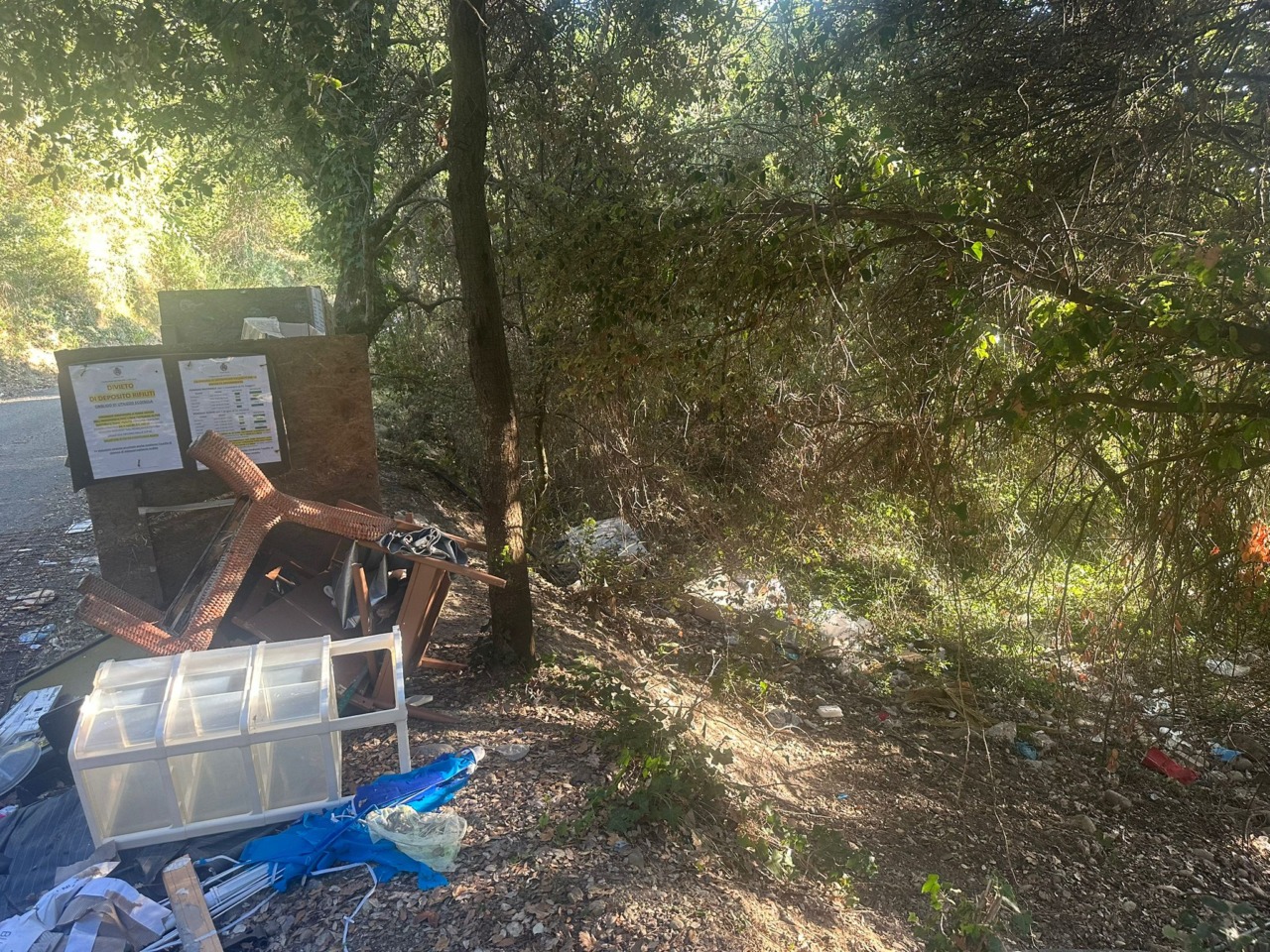 Grave degrado nelle frazioni di Camporosso, la denuncia dell’opposizione
