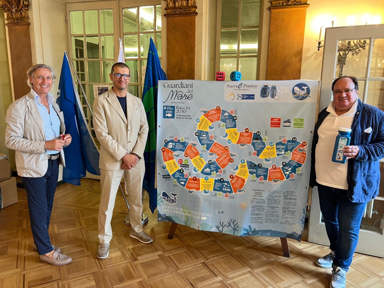 “Guardiani del Mare”, consegnato il gioco educativo al vicesindaco di Sanremo Fellegara