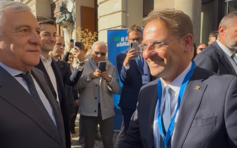 Scajola agli Stati Generali della Casa: “La casa è sacra, è il pilastro del futuro delle famiglie”