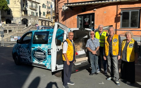 Lions Club Host dona generi alimentari a varie parrocchie sanremesi