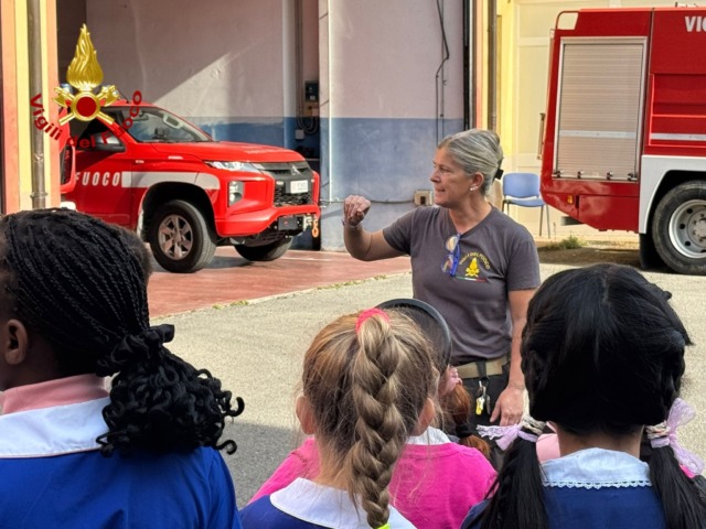 Vigili del Fuoco aprono le porte ai bimbi delle scuole