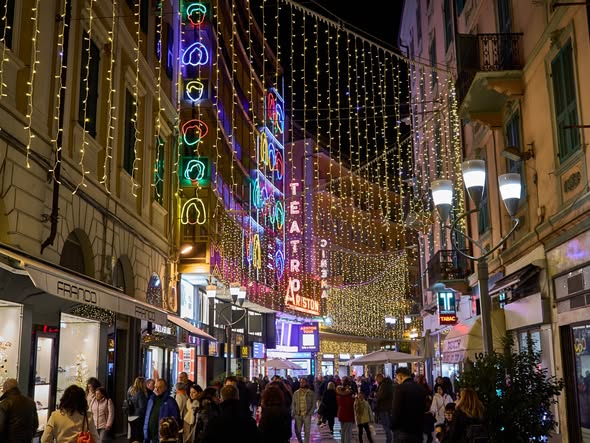 Oltre 200mila euro per le luminarie sanremesi
