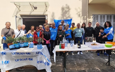 Il  Comitato Provinciale Unicef Imperia è sceso in piazza con l’Ulivo della Solidarietà e della Pace