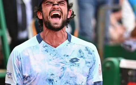 Tennis: la favola di Vacherot, batte Djokovic e va in finale a Shanghai