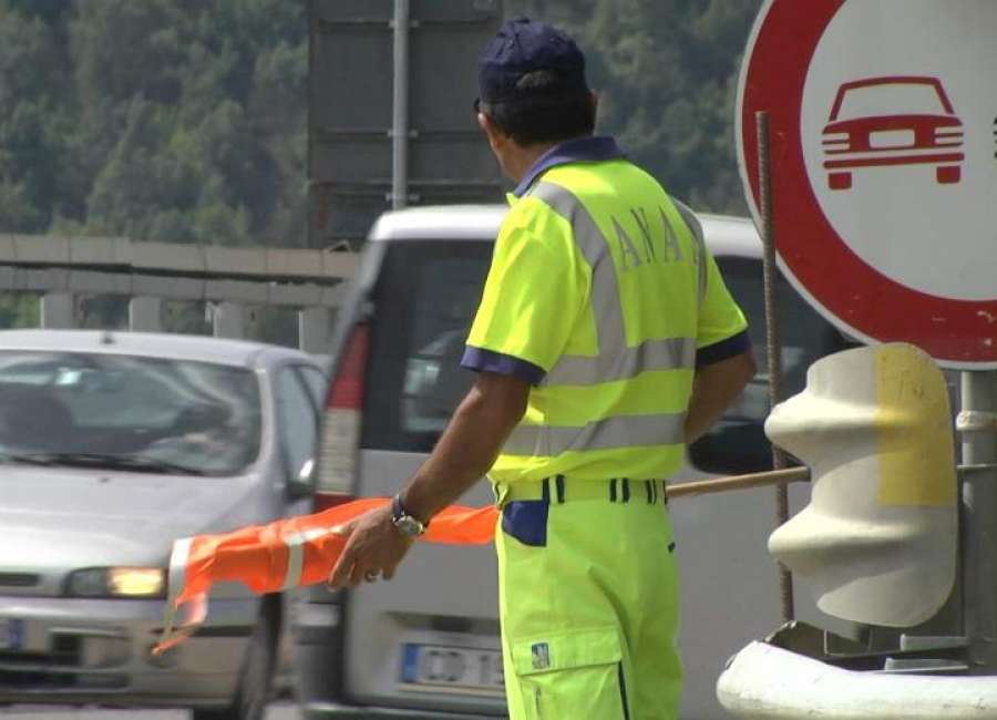 Lavori sull’Aurelia ai Balzi Rossi