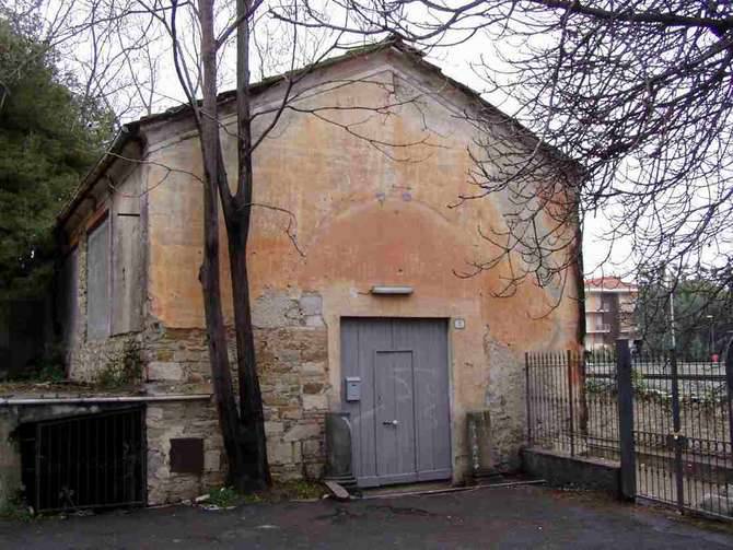 Ok ai lavori di recupero per la chiesetta ex sede della banda di Diano