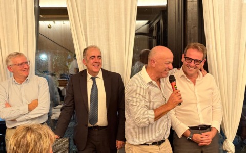 L’associazione Forum di Di Meco porta tutti a tavola con Marco Scajola. In 60 al Villaggio dei Fiori