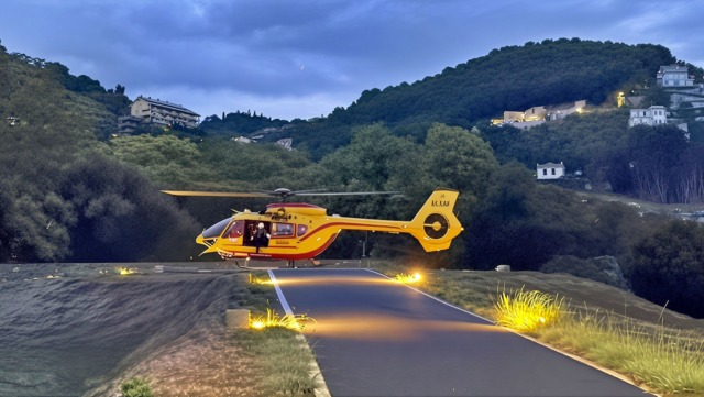 Ustioni sul corpo per una bimba di 20 mesi di Sanremo. Ora è al Gaslini in codice rosso