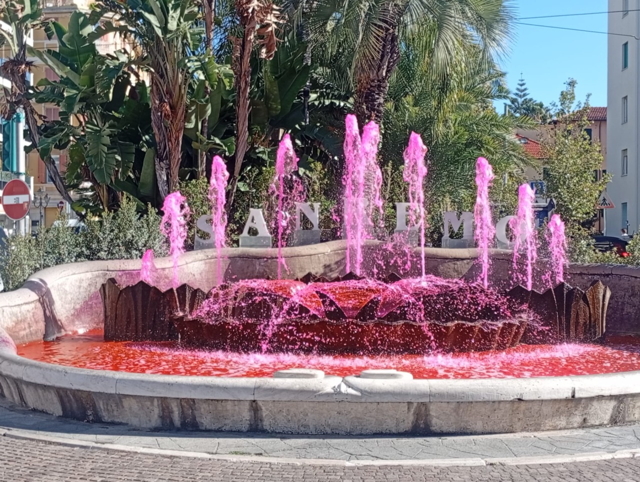 Sanremo aderisce alla campagna LILT “Nastro Rosa”