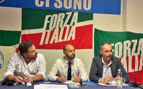 Forza Italia: Il coordinatore provinciale Vassallo incontra la segreteria di Ventimiglia