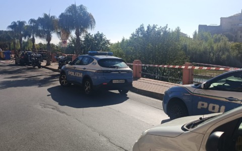 Uomo di 36 anni del  Bangladesh trovato morto con un taglio alla gola. Era a Ventimiglia da 16 mesi. Due giorni fa in ospedale