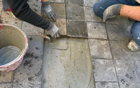 La squadra di pronto intervento al lavoro in centro e a Coldirodi