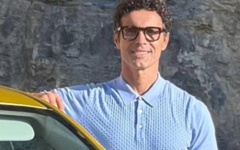 Adriano De Pasquale, un armese nel nuovo spot della Cinquecento: «Mi hanno fatto anche guidare»