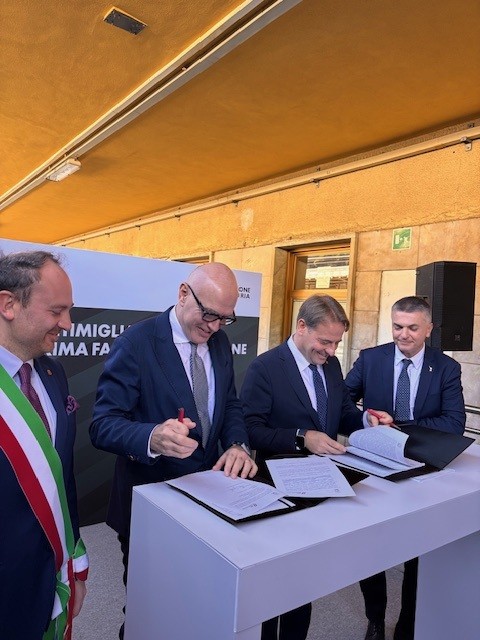 Ferrovia, attivati due binari elettrificati a 3.000 Volt a Ventimiglia