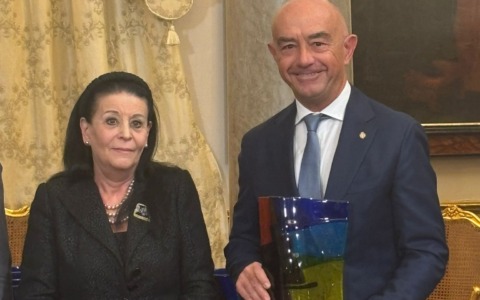 Sindaco riceve un premio dal Presidente della Repubblica di Malta