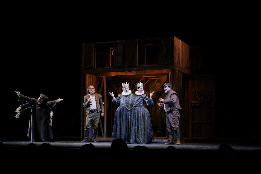 Pannofino apre la stagione teatrale di Bordighera con Stoppard