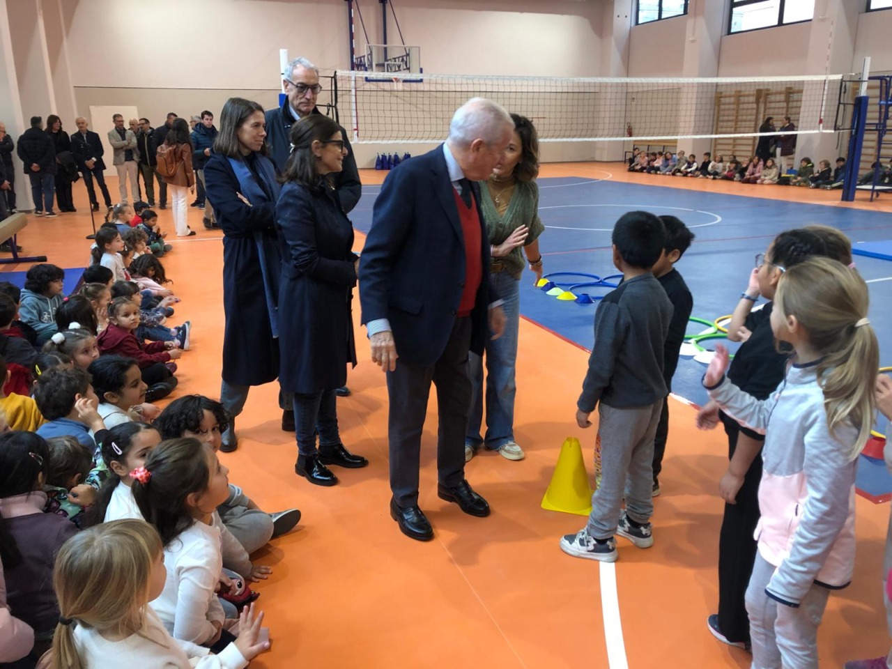 Consegnata agli alunni la nuova palestra di Piazza Calvi