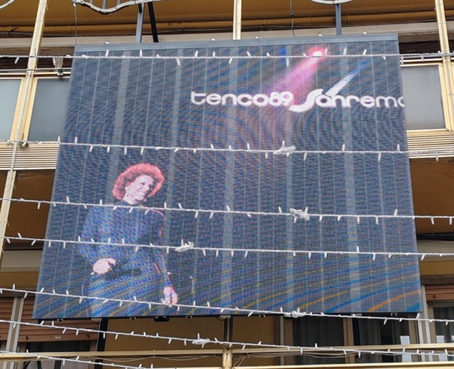 Ariston omaggia Ornella Vanoni con un ledwall