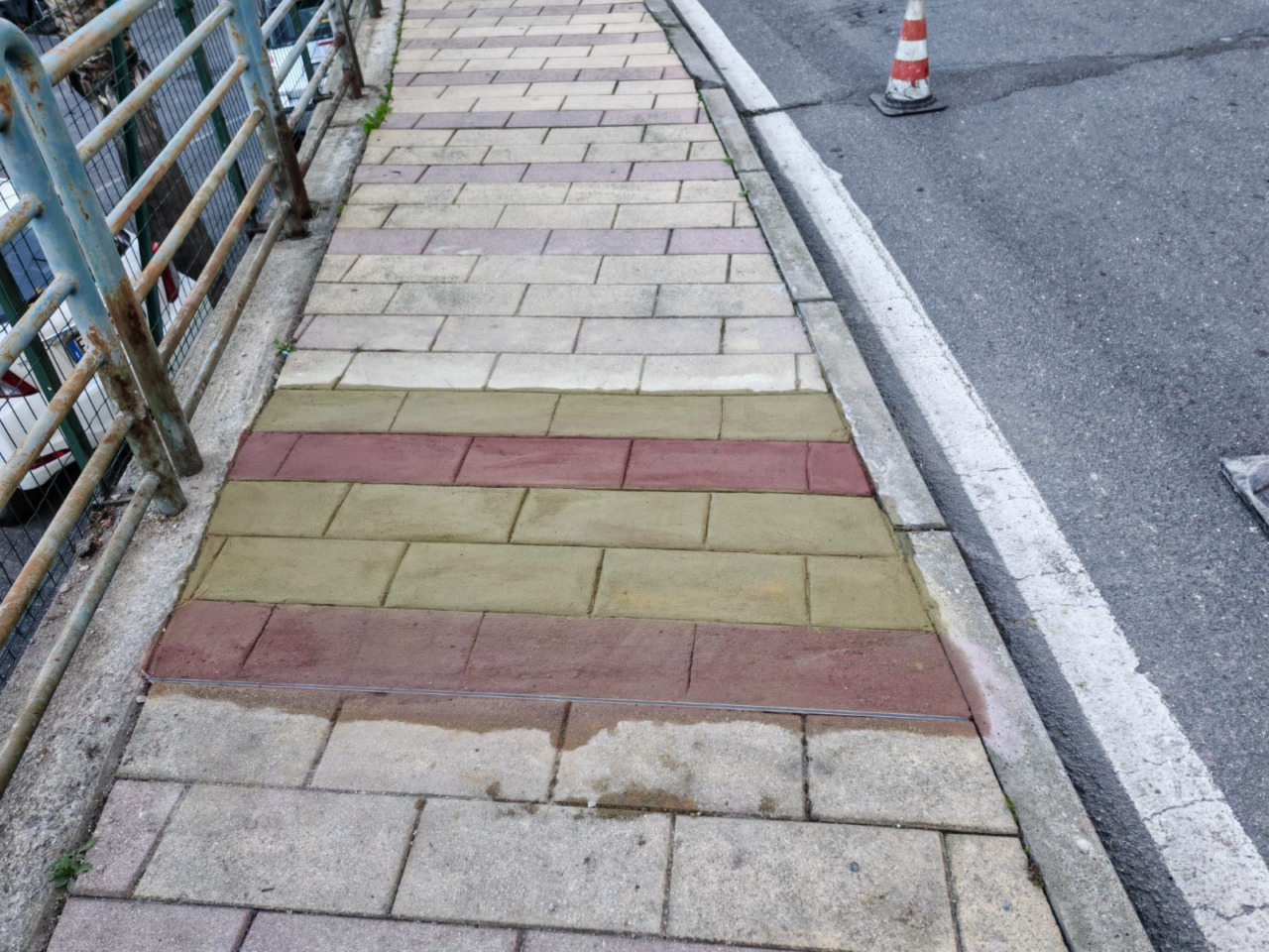 Pavimentazioni, marciapiedi e posteggi: nuovi interventi della squadra pronto intervento