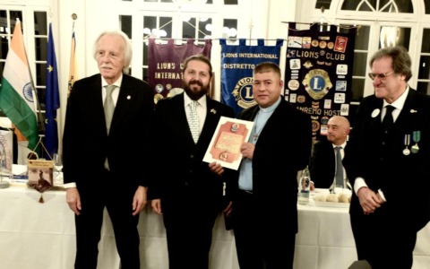 I 70 anni del Lions Club Sanremo Host con i riconoscimenti Melvin Jones a don Rito e al dottor Battaglia