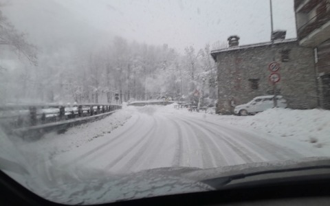 Pericolo valanghe: tunnel di Tenda chiuso a tempo indeterminato
