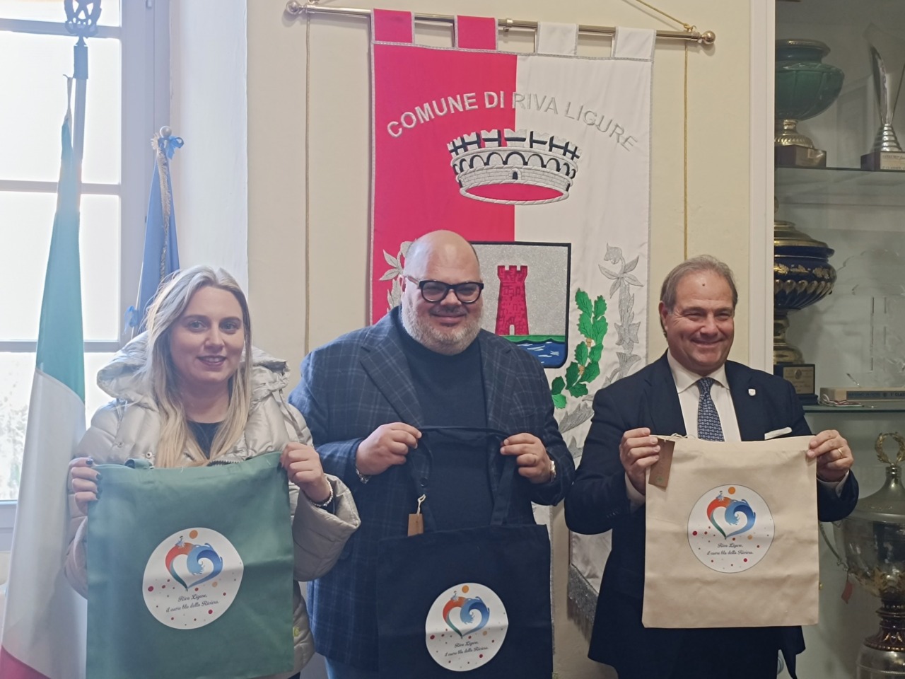 Ponte ciclabile: Riva risponde con una campagna di comunicazione da oltre 20mila euro