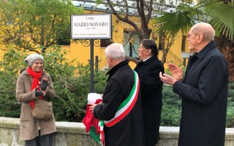 Piazza intitolata a Mario Novaro