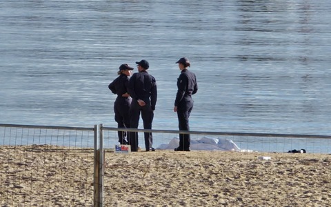 Cadavere in mare a Sanremo, è un 22enne: disposta l’autopsia