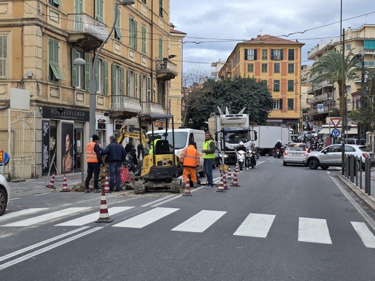 Corso Cavallotti: traffico in tilt per i lavori
