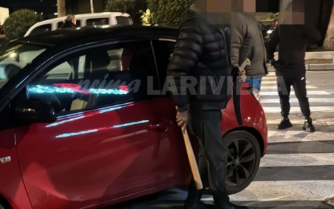 Presunto ladro rischia di essere linciato dai cittadini a Camporosso: catturato