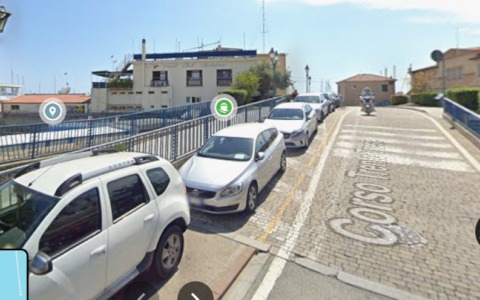 Messa in sicurezza degli ex bagni diurni Arenella