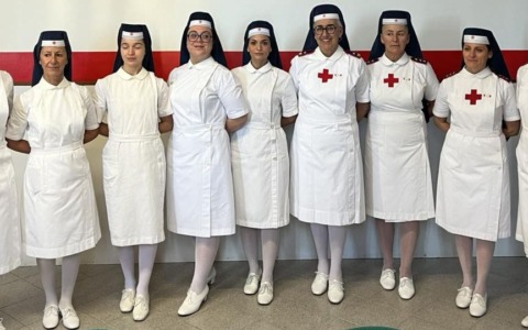 Sette nuove crocerossine hanno superato l’esame a Imperia