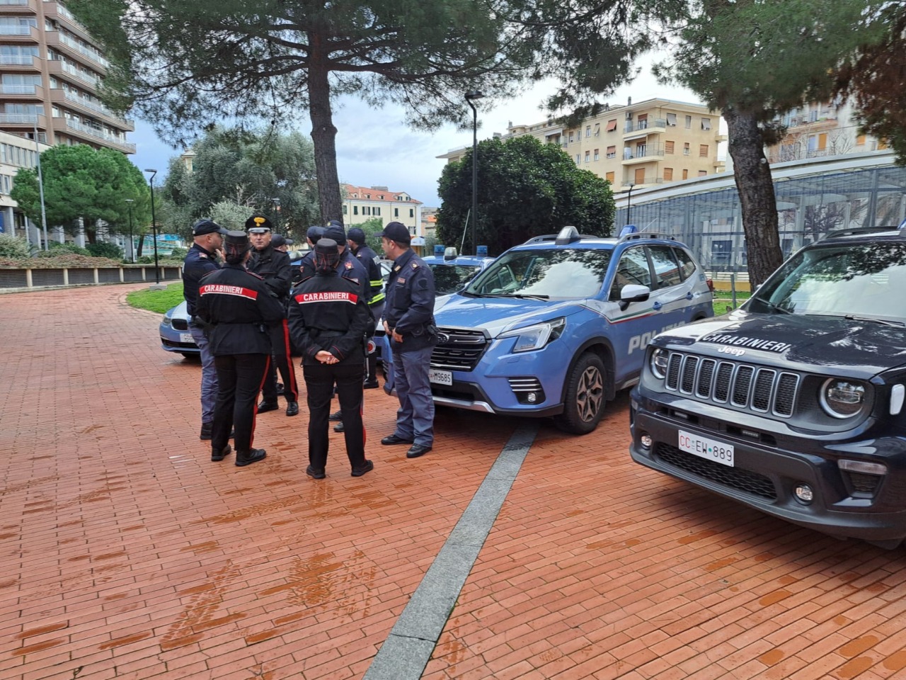 Servizio di controllo interforze a Imperia con particolare attenzione alle zone dello spaccio e dei furti