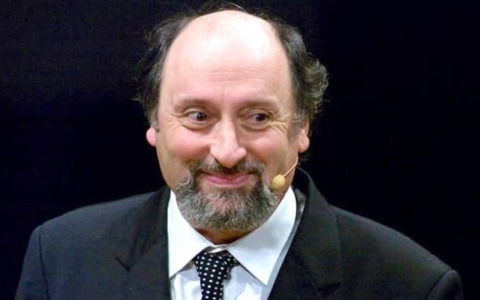 “Basta poco” inaugura la rassegna Sipario d’Autore