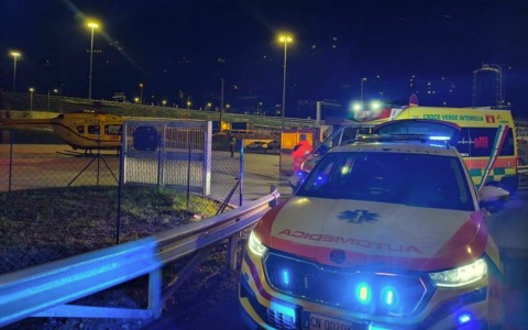 Grave donna di 30 anni precipitata da muretto, forse dopo una lite