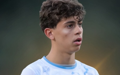 Francesco Cavaliere alla corte di Mister Giannichedda per la rappresentativa Serie D