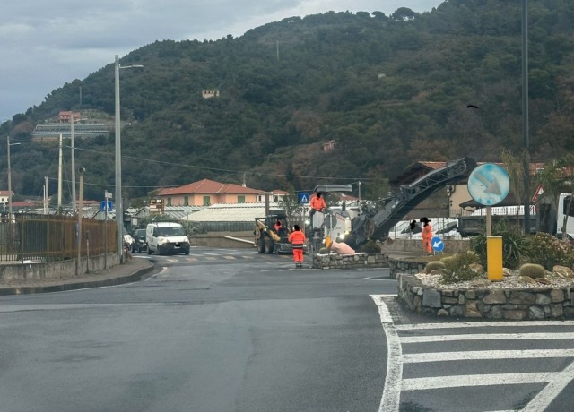 Avviato l’adeguamento del passaggio pedonale rialzato di via Braie a Camporosso